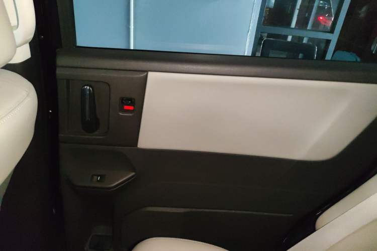 Used Honda Odyssey 2017 2.4L Luxury Edition Interior 3