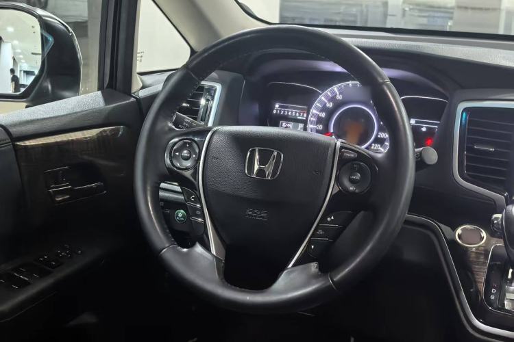 Used Honda Odyssey 2017 2.4L Supreme Edition Interior 4