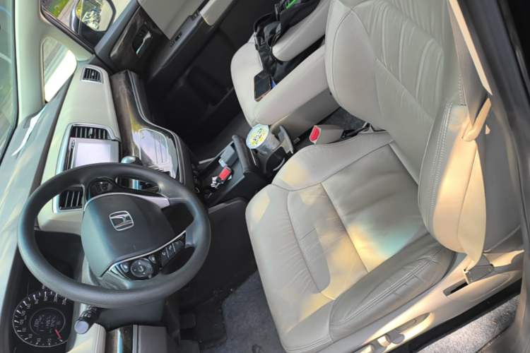 Used Honda Odyssey 2017 2.4L Luxury Edition Left Front Seat