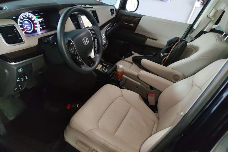 Used Honda Odyssey 2017 2.4L Luxury Edition Left Front Seat
