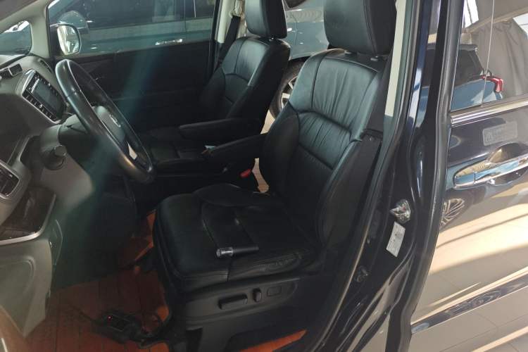 Used Honda Odyssey 2017 2.4L Smart Edition Left Front Seat