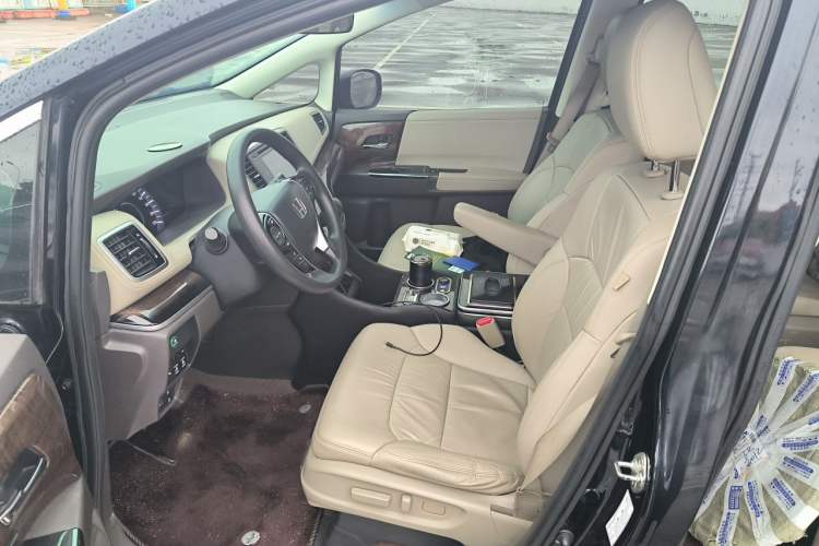 Used Honda Odyssey 2017 2.4L Luxury Edition Left Front Seat