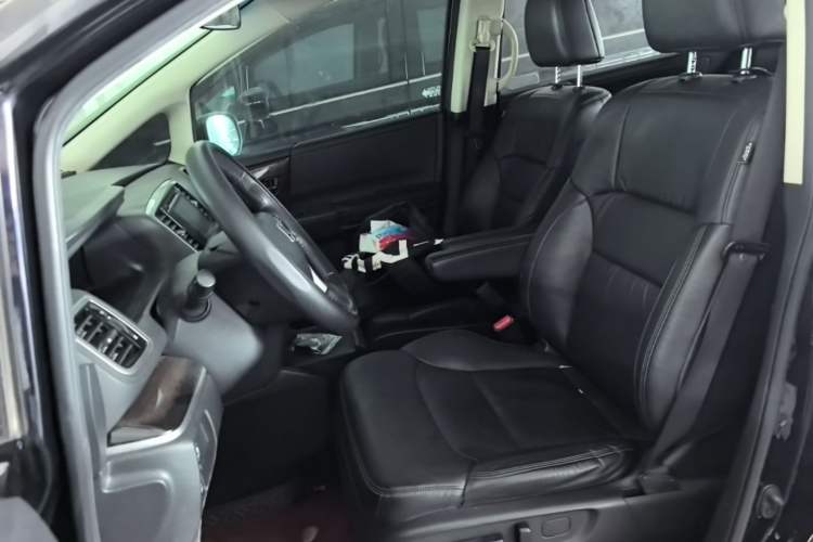 Used Honda Odyssey 2017 2.4L Smart Edition Left Front Seat