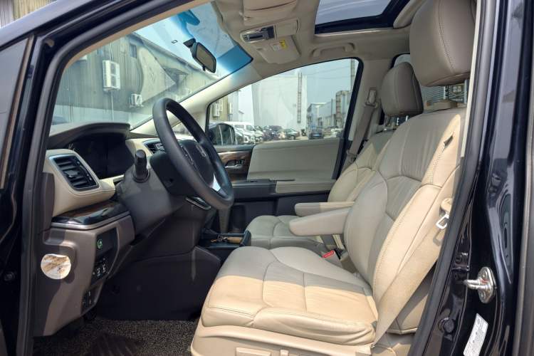 Used Honda Odyssey 2017 2.4L Luxury Edition Left Front Seat