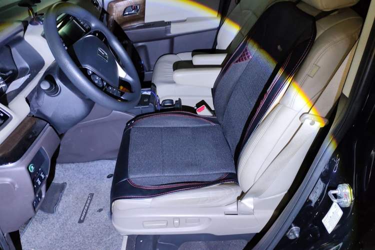 Used Honda Odyssey 2017 2.4L Luxury Edition Left Front Seat