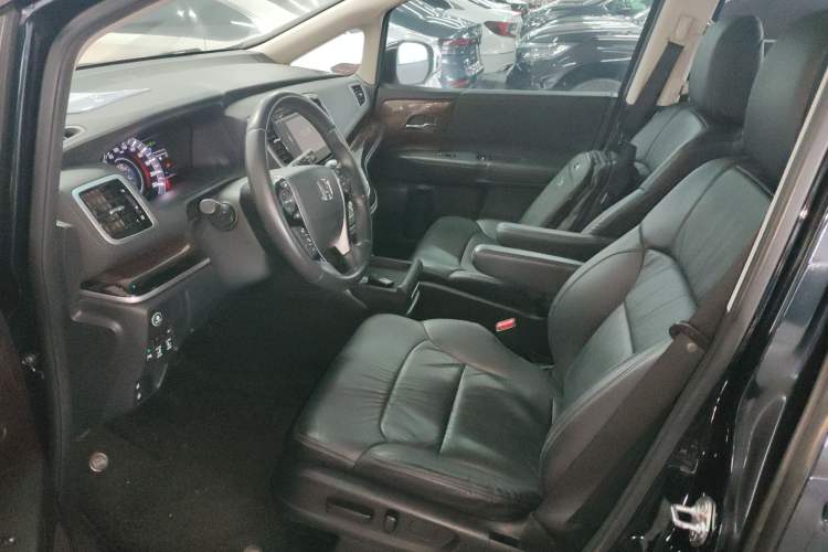Used Honda Odyssey 2017 2.4L Smart Edition Left Front Seat