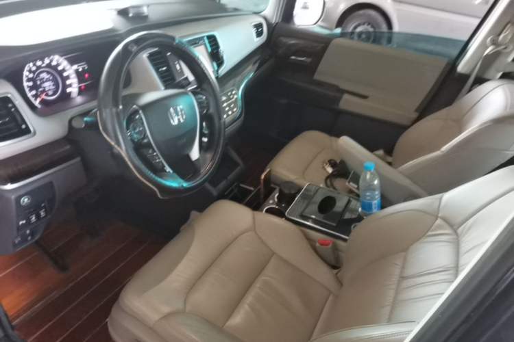 Used Honda Odyssey 2017 2.4L Luxury Edition Left Front Seat