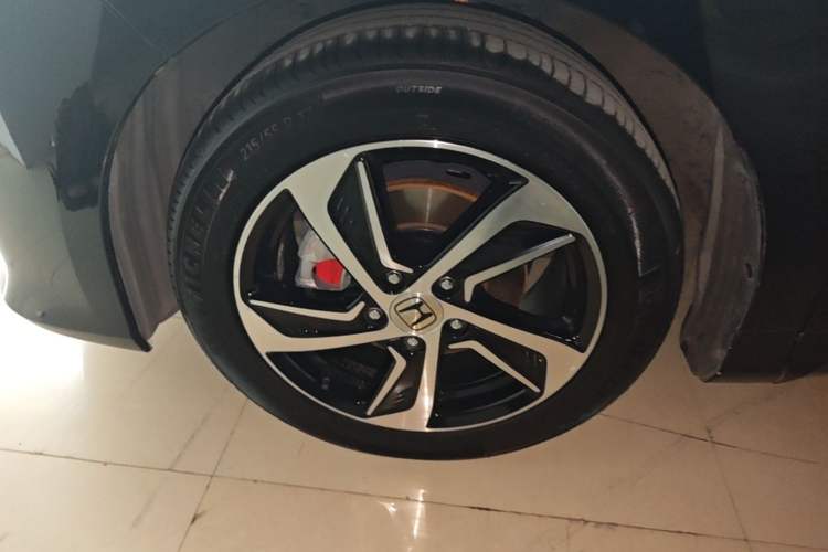Used Honda Odyssey 2017 2.4L Supreme Edition Left Front Wheel Hub