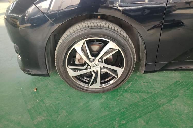 Used Honda Odyssey 2017 2.4L Smart Edition Left Front Wheel Hub