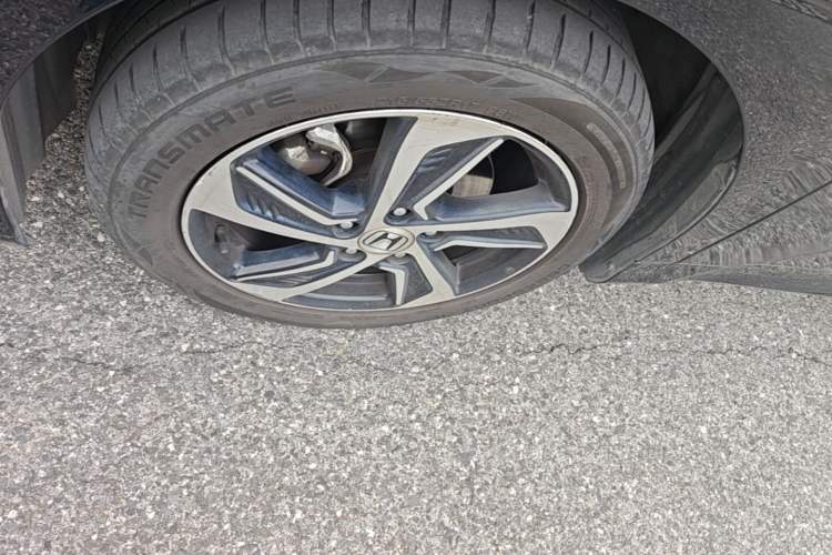 Used Honda Odyssey 2017 2.4L Smart Edition Left Front Wheel Hub