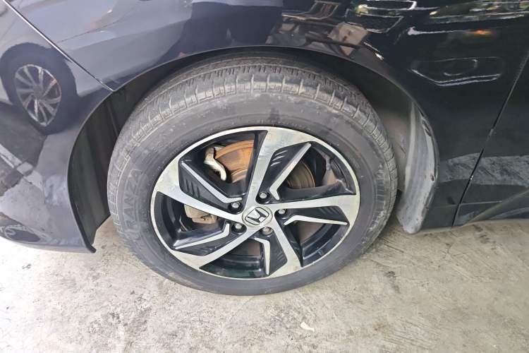 Used Honda Odyssey 2017 2.4L Smart Edition Left Front Wheel Hub