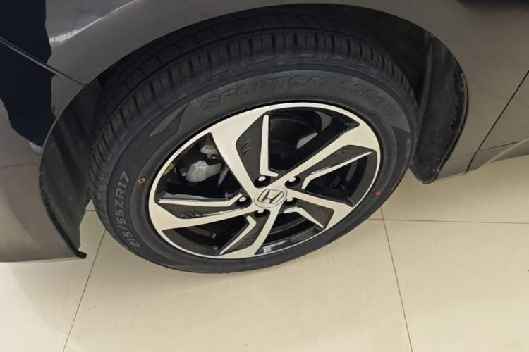 Used Honda Odyssey 2017 2.4L Smart Edition Left Front Wheel Hub