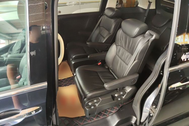 Used Honda Odyssey 2017 2.4L Smart Edition Left Rear Seat