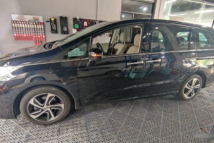 Used Honda Odyssey 2017 2.4L Luxury Edition Left Side