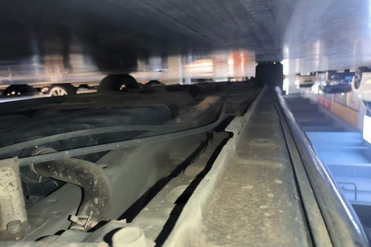 Used Honda Odyssey 2017 2.4L Luxury Edition Left Side Sill