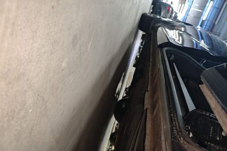 Used Honda Odyssey 2017 2.4L Smart Edition Left Side Sill