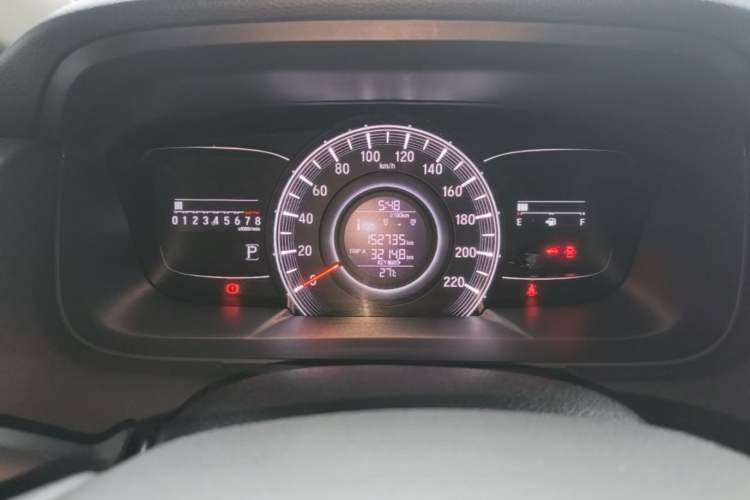 Used Honda Odyssey 2017 2.4L Smart Edition Odometer Close Up
