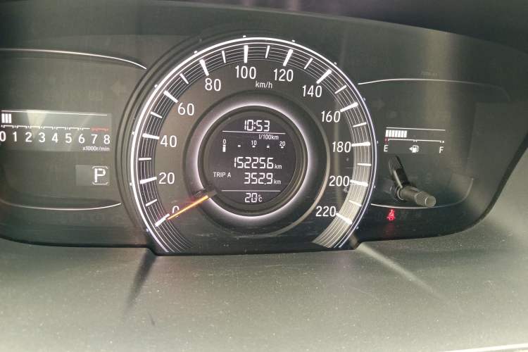 Used Honda Odyssey 2017 2.4L Smart Edition Odometer Close Up