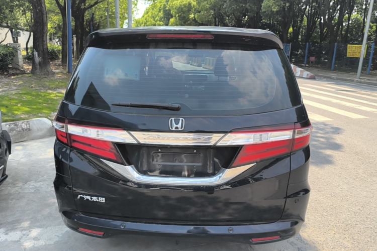 Used Honda Odyssey 2017 2.4L Luxury Edition Rear