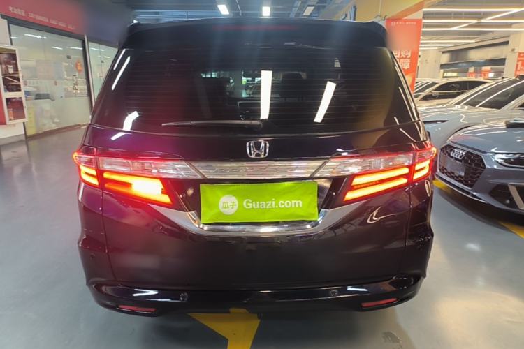 Used Honda Odyssey 2017 2.4L Luxury Edition Rear