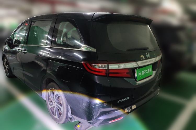Used Honda Odyssey 2017 2.4L Luxury Edition Rear Left 45 Deg
