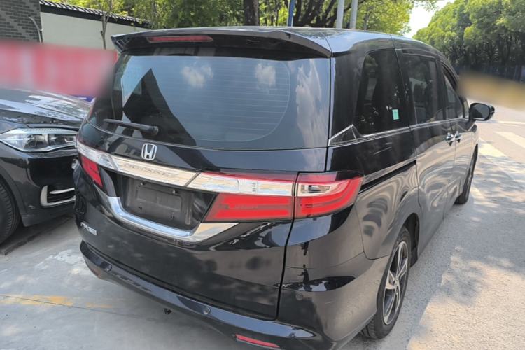 Used Honda Odyssey 2017 2.4L Luxury Edition Rear Right 45 Deg