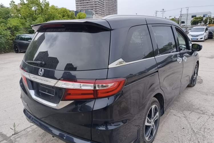 Used Honda Odyssey 2017 2.4L Luxury Edition Rear Right 45 Deg