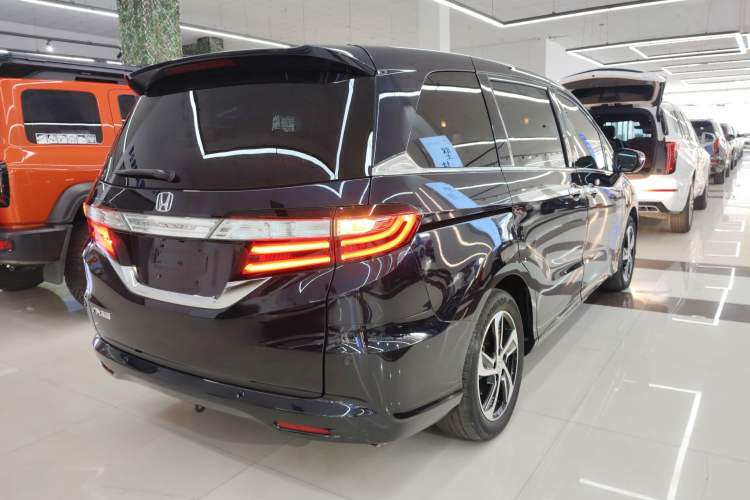 Used Honda Odyssey 2017 2.4L Supreme Edition Rear Right 45 Deg