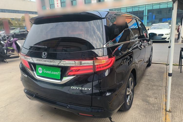 Used Honda Odyssey 2017 2.4L Luxury Edition Rear Right 45 Deg