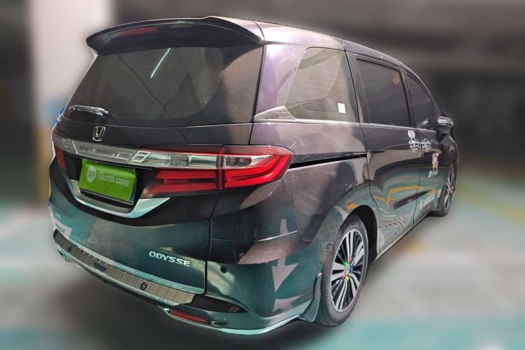 Used Honda Odyssey 2017 2.4L Luxury Edition Rear Right 45 Deg