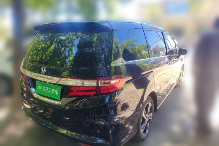 Used Honda Odyssey 2017 2.4L Luxury Edition Rear Right 45 Deg