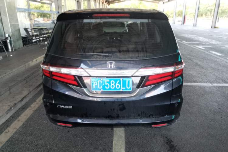 Used Honda Odyssey 2017 2.4L Luxury Edition Rear