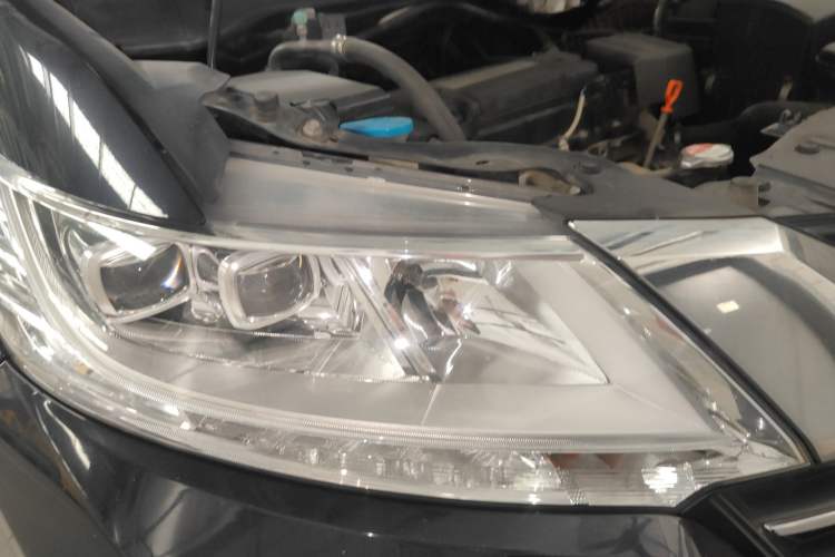 Used Honda Odyssey 2017 2.4L Smart Edition Right Front Headlight