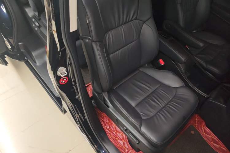 Used Honda Odyssey 2017 2.4L Supreme Edition Right Front Seat