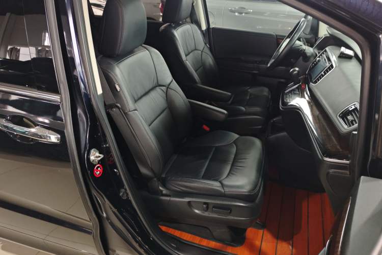Used Honda Odyssey 2017 2.4L Smart Edition Right Front Seat