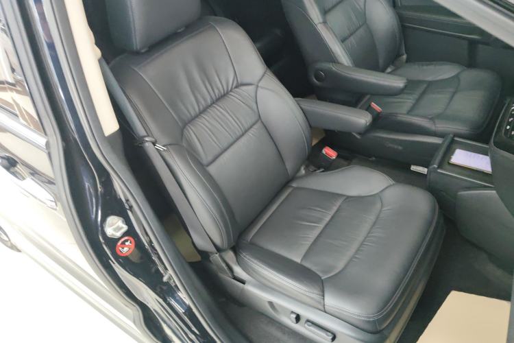 Used Honda Odyssey 2017 2.4L Supreme Edition Right Front Seat