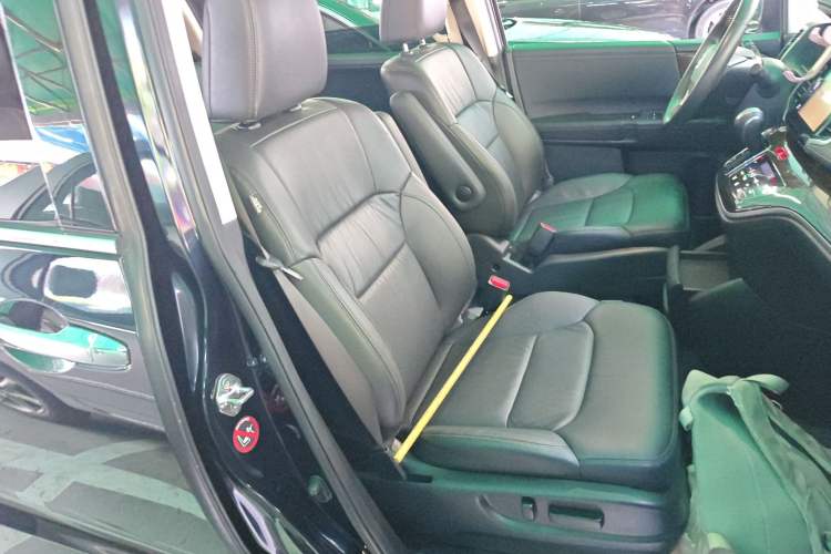Used Honda Odyssey 2017 2.4L Smart Edition Right Front Seat