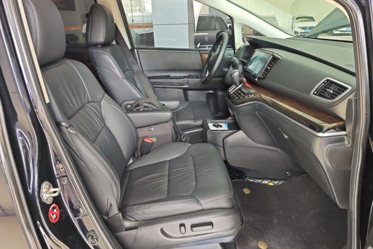 Used Honda Odyssey 2017 2.4L Smart Edition Right Front Seat