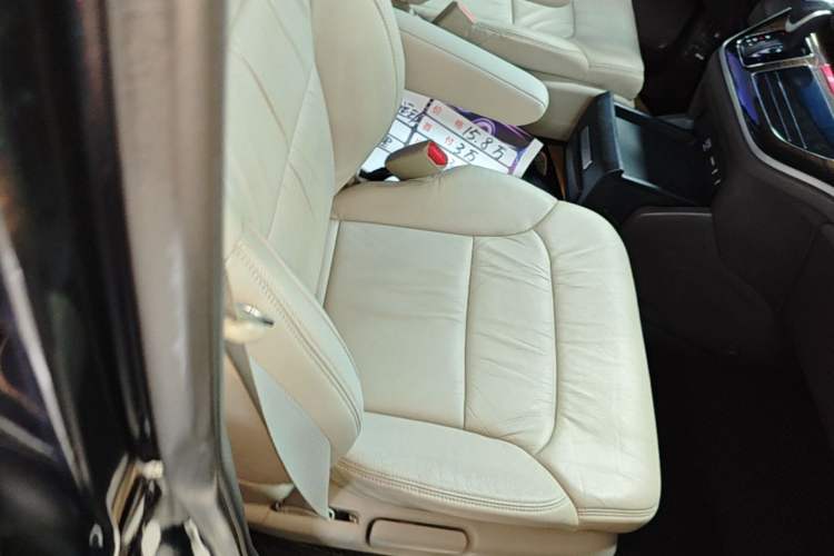 Used Honda Odyssey 2017 2.4L Luxury Edition Right Front Seat