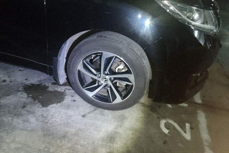 Used Honda Odyssey 2017 2.4L Supreme Edition Right Front Wheel Hub