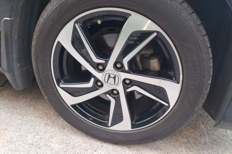 Used Honda Odyssey 2017 2.4L Smart Edition Right Front Wheel Hub