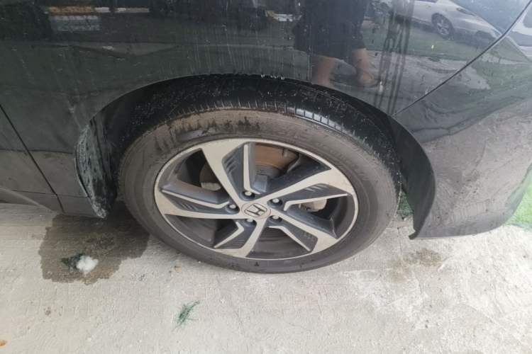 Used Honda Odyssey 2017 2.4L Smart Edition Right Front Wheel Hub