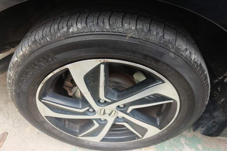 Used Honda Odyssey 2017 2.4L Smart Edition Right Rear Wheel Hub