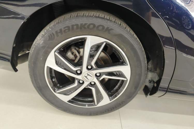 Used Honda Odyssey 2017 2.4L Supreme Edition Right Rear Wheel Hub