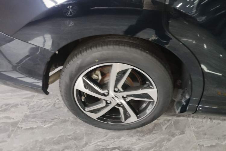 Used Honda Odyssey 2017 2.4L Smart Edition Right Rear Wheel Hub