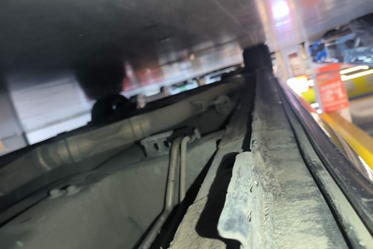 Used Honda Odyssey 2017 2.4L Luxury Edition Right Side Sill