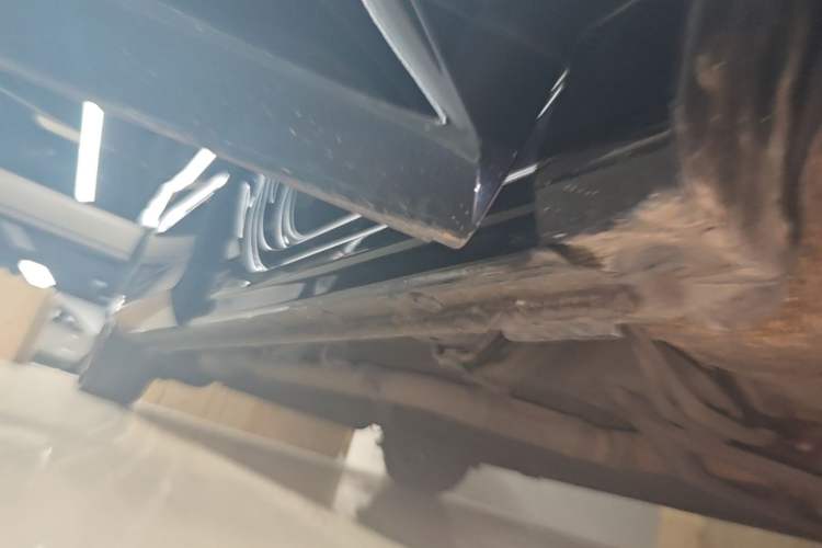 Used Honda Odyssey 2017 2.4L Supreme Edition Right Side Sill
