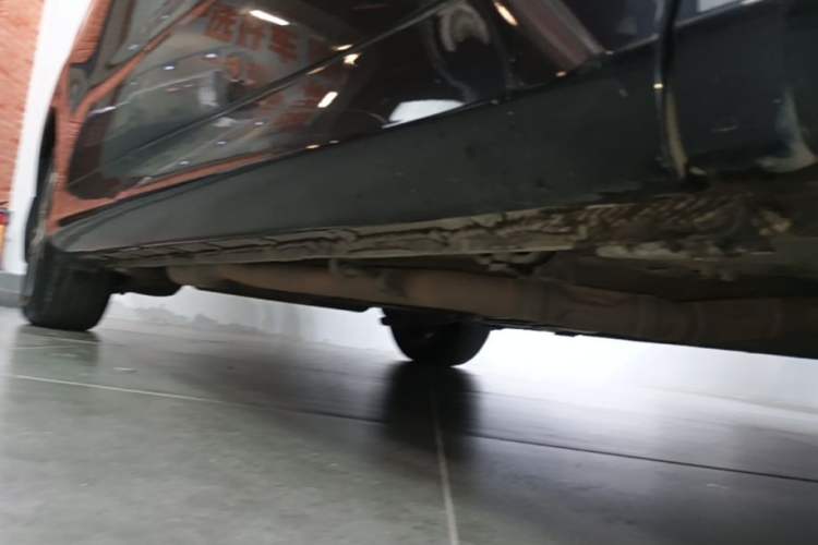 Used Honda Odyssey 2017 2.4L Luxury Edition Right Side Sill