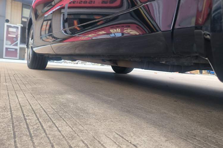 Used Honda Odyssey 2017 2.4L Luxury Edition Right Side Sill