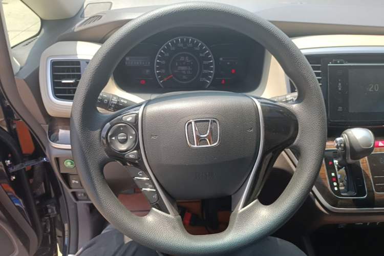 Used Honda Odyssey 2017 2.4L Luxury Edition Steering Wheel